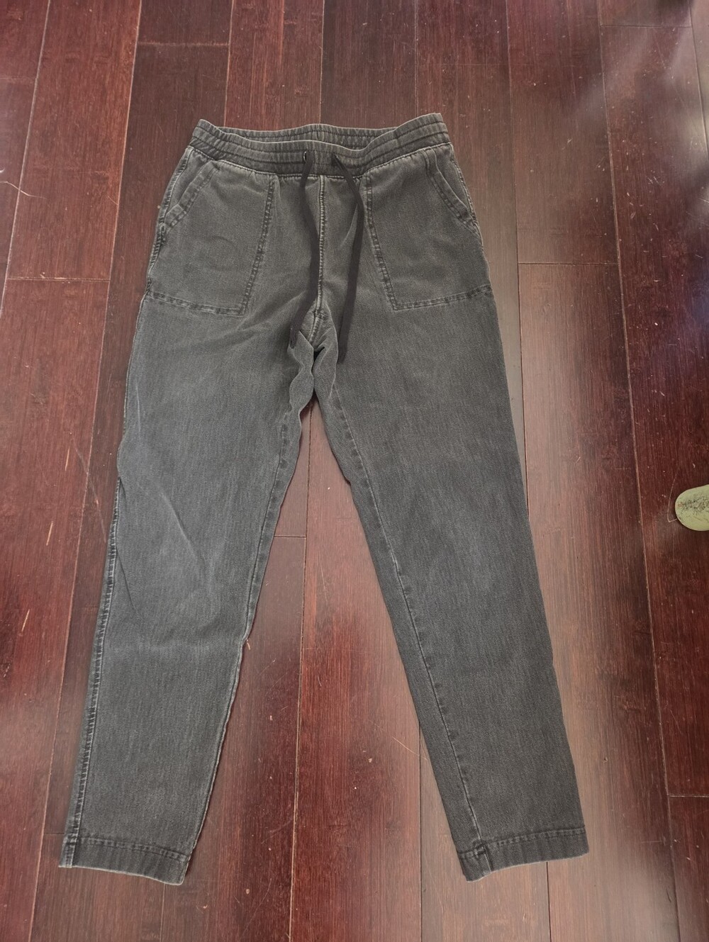 Womend Uniqlo Charcoal Drawstring Joggers Size Small. 26-27 Waist